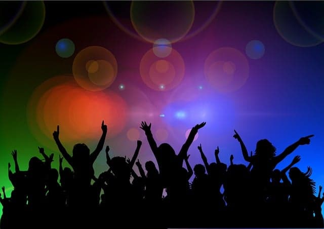 Dance Electronic Music in the 1990s